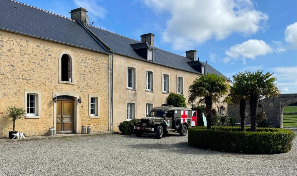 Le Clos Du Bas Courtil Guesthouse B&B Omaha Beach Osmanville 外观 照片