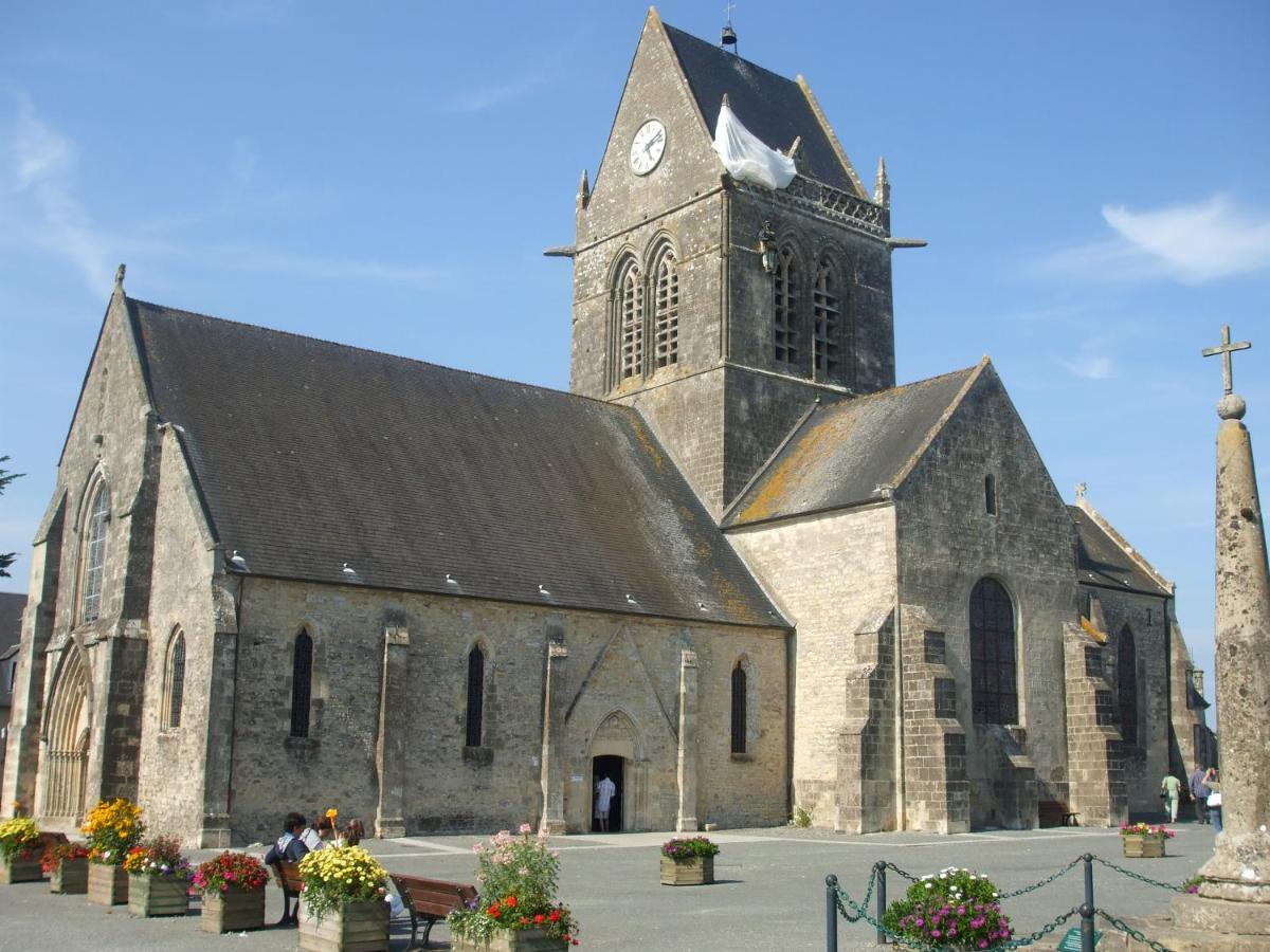 Le Clos Du Bas Courtil Guesthouse B&B Omaha Beach Osmanville 外观 照片